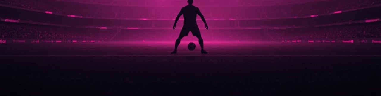 Silhouette di un calciatore al centro di uno stadio illuminato di rosa